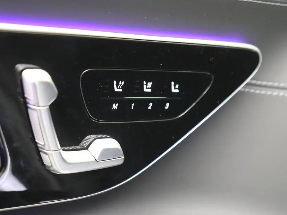 AMG 63 4MATIC+ / Premium Plus/ Panoramadak/ 21 inch/ FULL PPF/ Burmester/ Carbon int/ Perf. stoelen