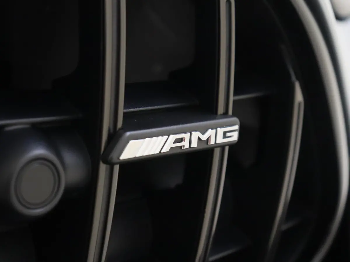 AMG 63 4MATIC+ / Premium Plus/ Panoramadak/ 21 inch/ FULL PPF/ Burmester/ Carbon int/ Perf. stoelen