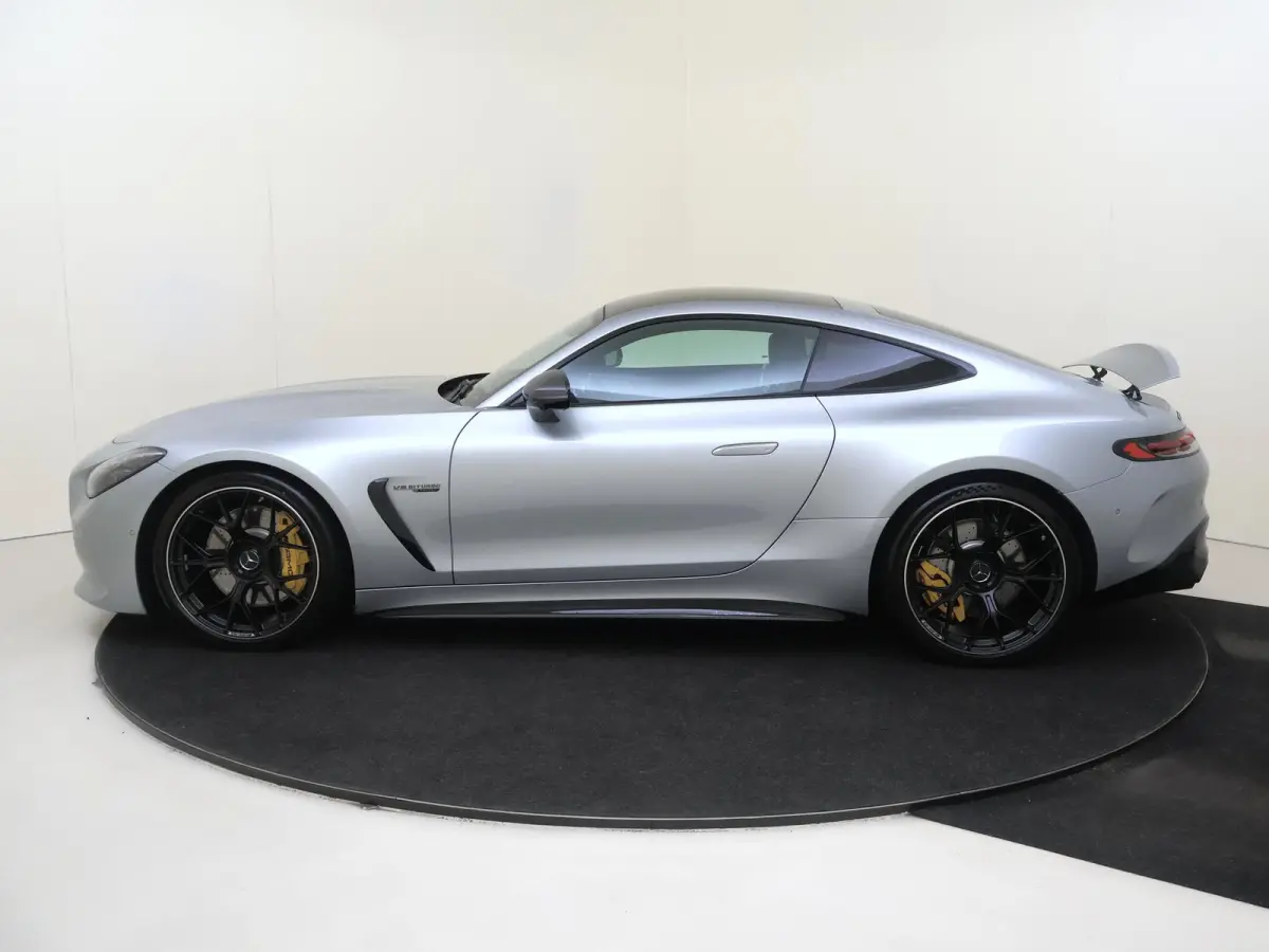 AMG 63 4MATIC+ / Premium Plus/ Panoramadak/ 21 inch/ FULL PPF/ Burmester/ Carbon int/ Perf. stoelen