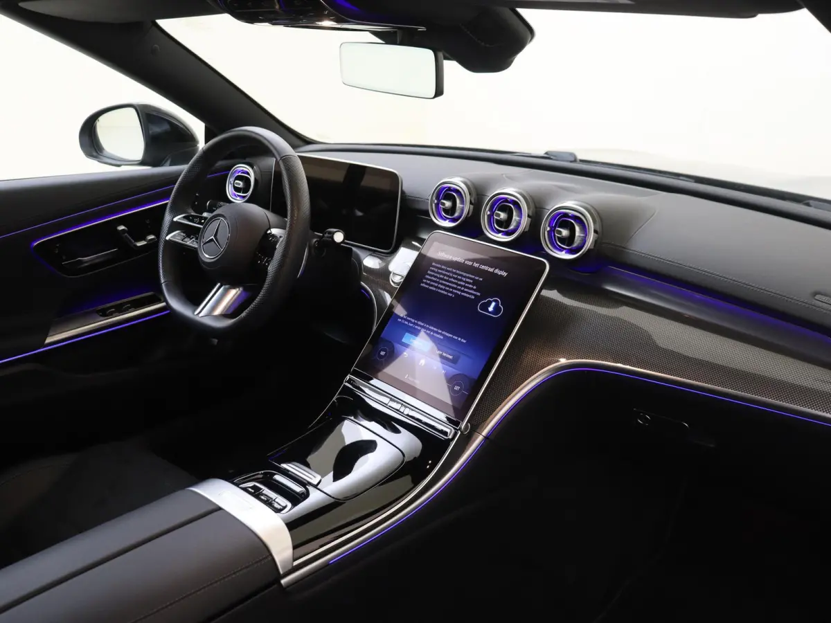 180 AMG Line / 20 inch/ Memory/ Sfeerverlichting/ AIRCAP/ AIRSCARF