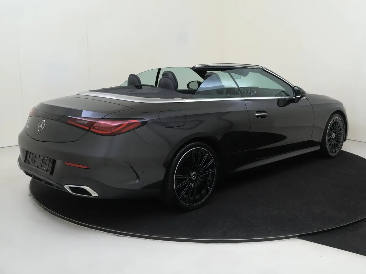 180 AMG Line / 20 inch/ Memory/ Sfeerverlichting/ AIRCAP/ AIRSCARF