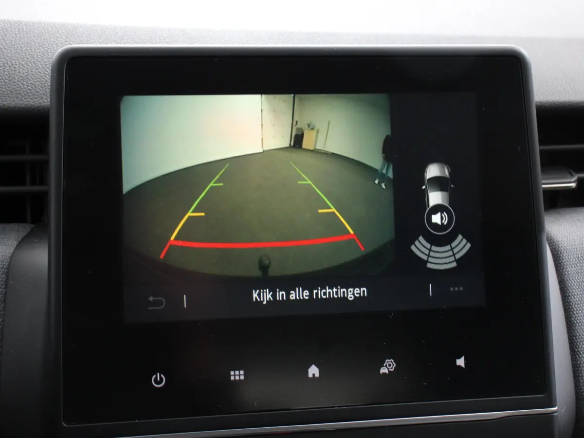 1.0 TCe 90 Evolution Climate control Cruise control Camera Parkeersensoren achter Verwarmde voorstoelen Stuurverwarming LED Trekhaak Apple Carplay/ Android Auto