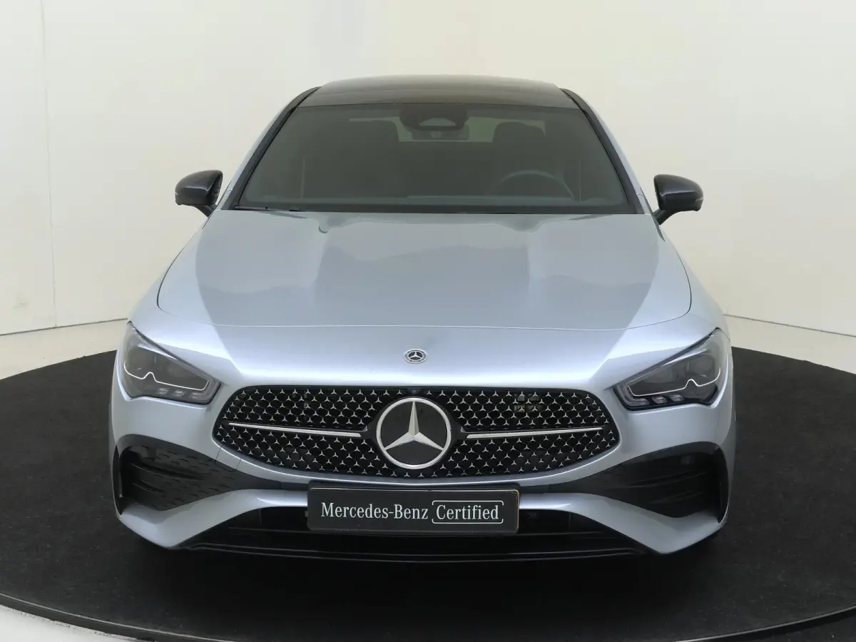 250 e Business Solution AMG / Premium Plus/ Panoramadak/ 19 inch/ Night/ Sfeerverlichting