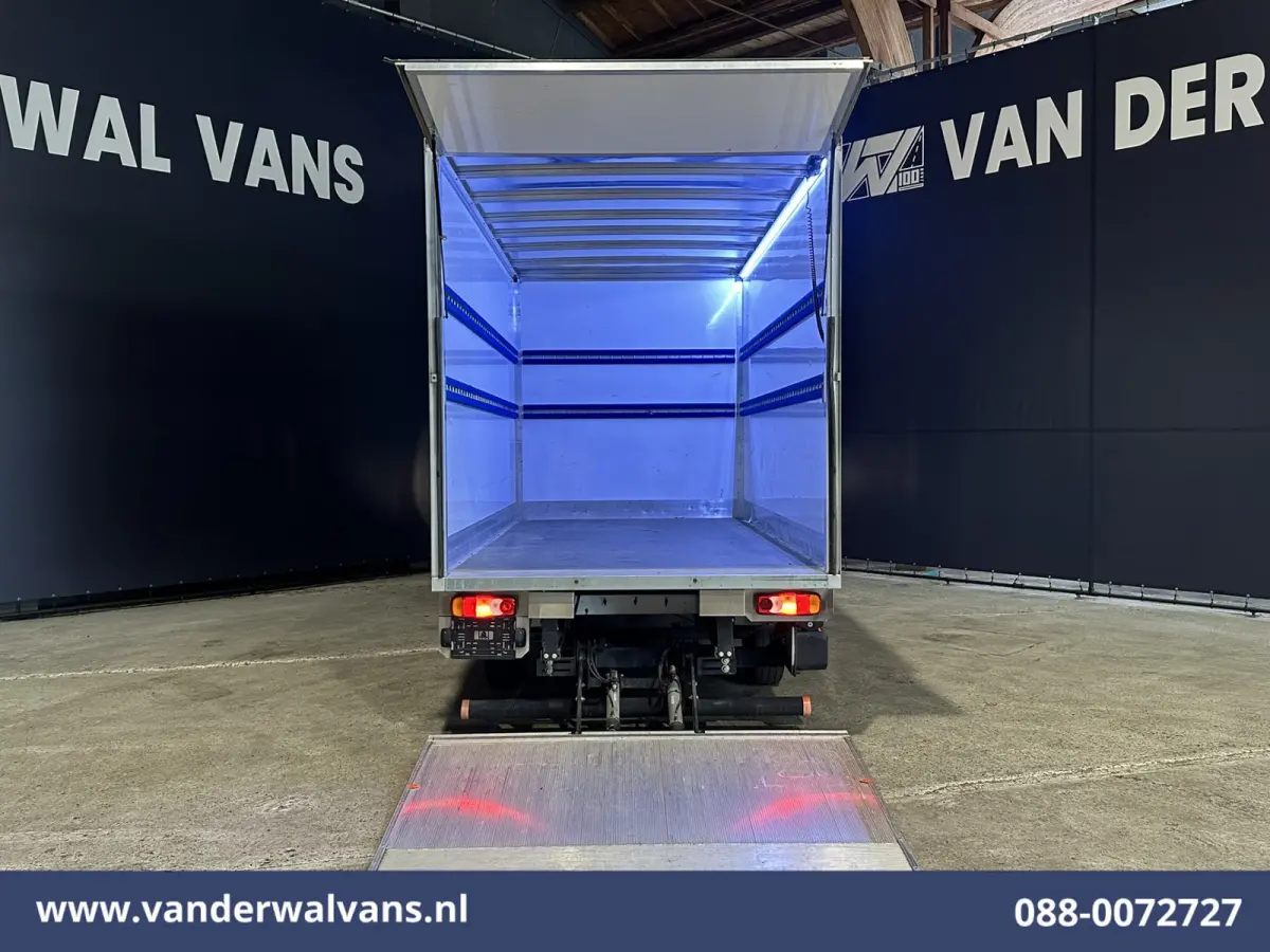 2.3 dCi 146pk Bakwagen 222cm Hoog Laadklep Euro6 Airco | Camera | LED | Navigatie | Cruisecontrol Bijrijdersbank