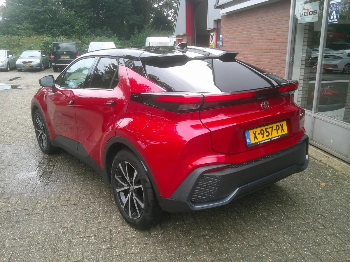 1.8 Hybrid 140 First Edition