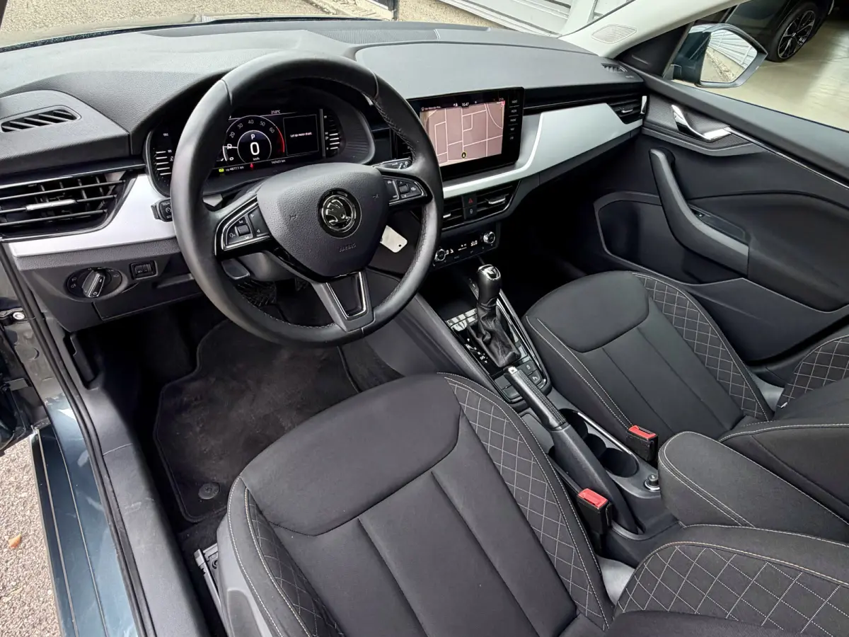 1.0 TSI DSG Ambition Navi|Carplay|LED|Stoelverw Grijs
