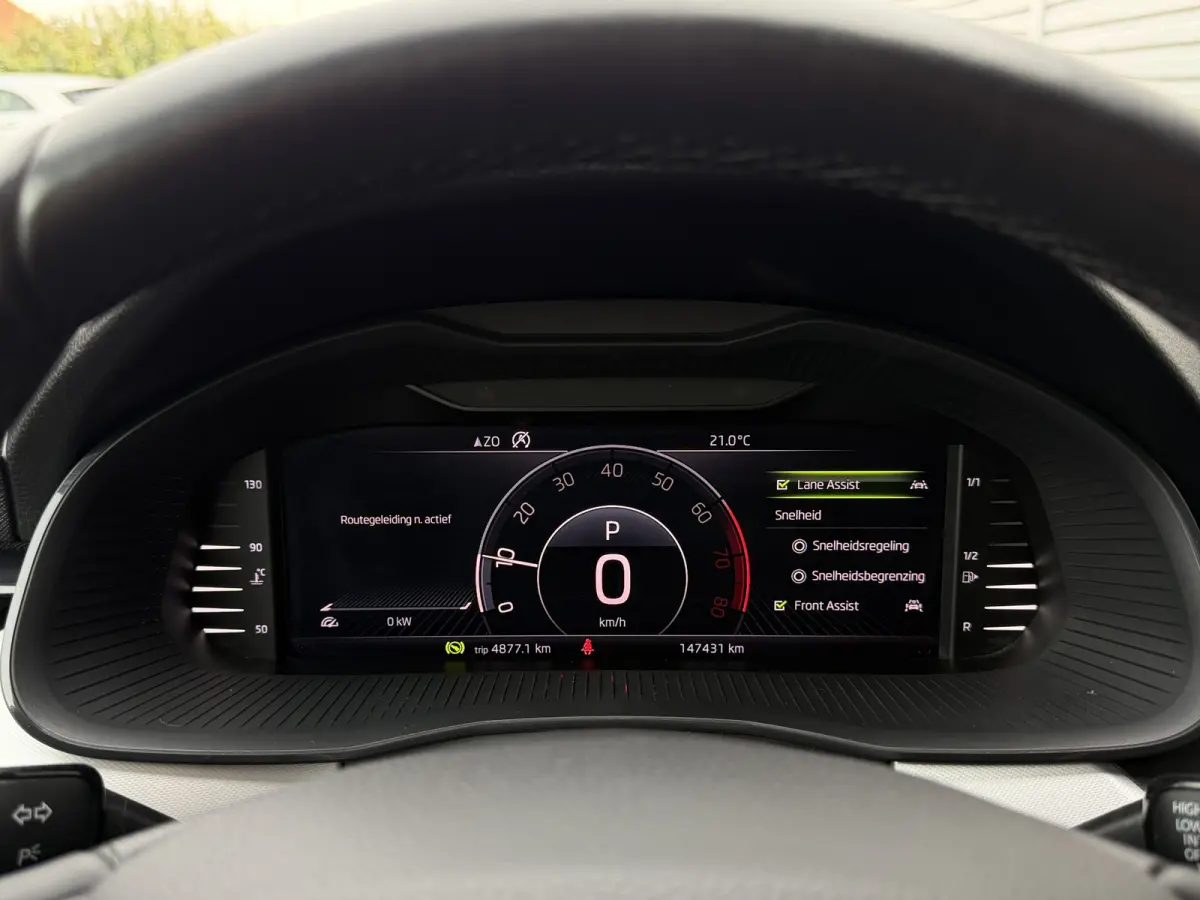 1.0 TSI DSG Ambition Navi|Carplay|LED|Stoelverw Grijs