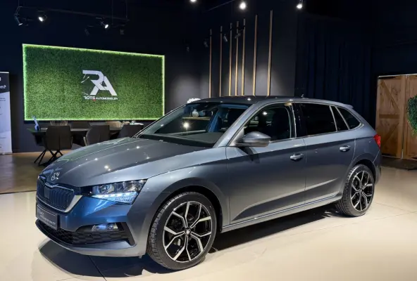 1.0 TSI DSG Ambition Navi|Carplay|LED|Stoelverw Grijs