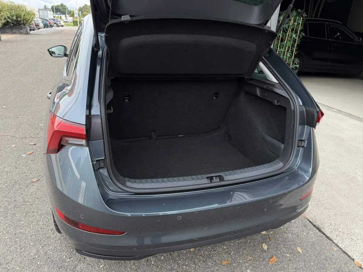 1.0 TSI DSG Ambition Navi|Carplay|LED|Stoelverw Grijs