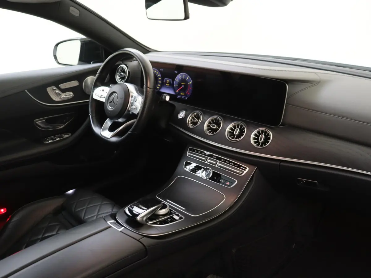 200 / Panoramadak/ Night/ 20 inch/ Burmester/ Memory/ Designo/ E53 Look/ Adap. onderstel