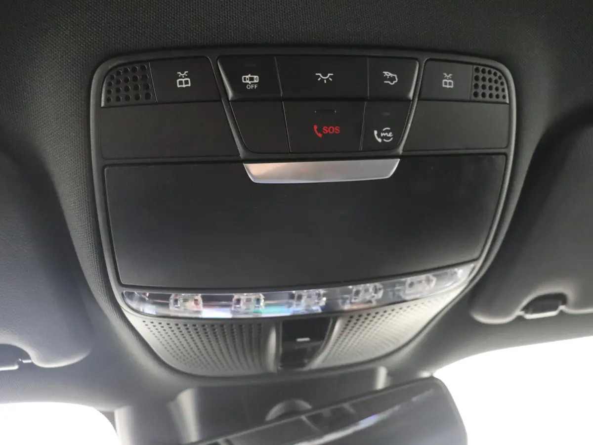 200 / Panoramadak/ Night/ 20 inch/ Burmester/ Memory/ Designo/ E53 Look/ Adap. onderstel