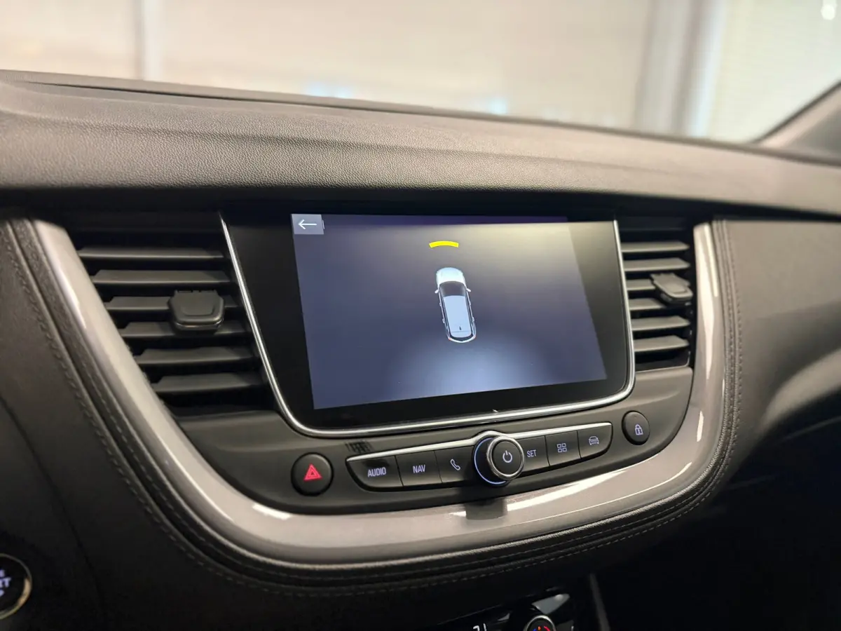 1.2 Turbo Innovation | | CLIMA | NAVI | CAMERA | 18"LMV |