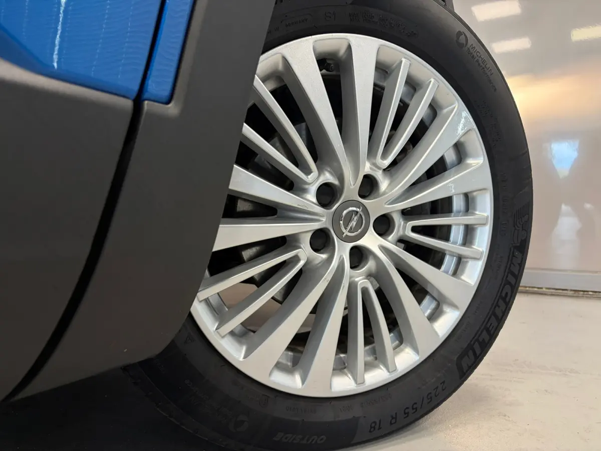 1.2 Turbo Innovation | | CLIMA | NAVI | CAMERA | 18"LMV |