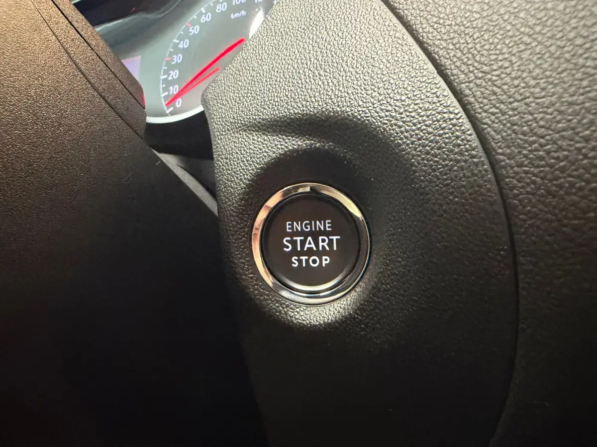 1.2 Turbo Innovation | | CLIMA | NAVI | CAMERA | 18"LMV |