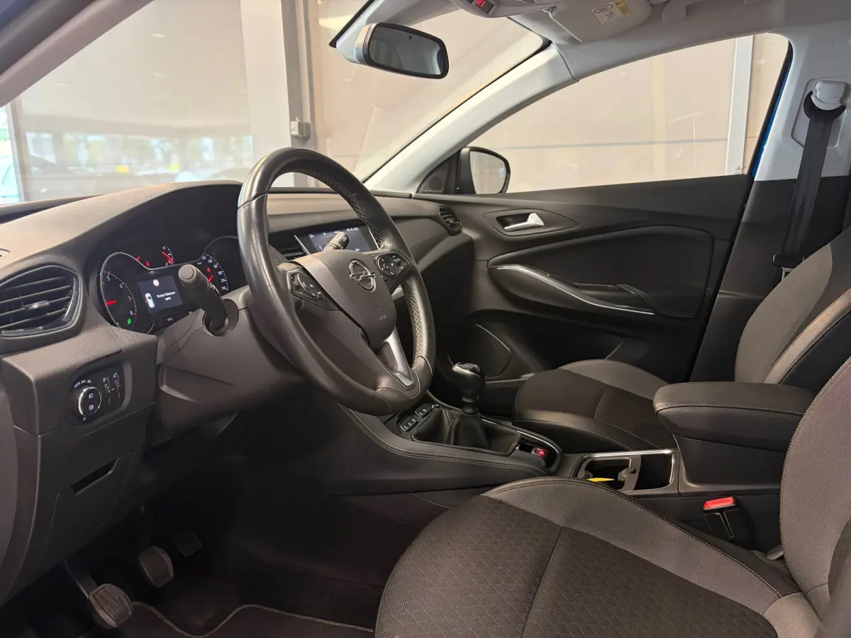 1.2 Turbo Innovation | | CLIMA | NAVI | CAMERA | 18"LMV |