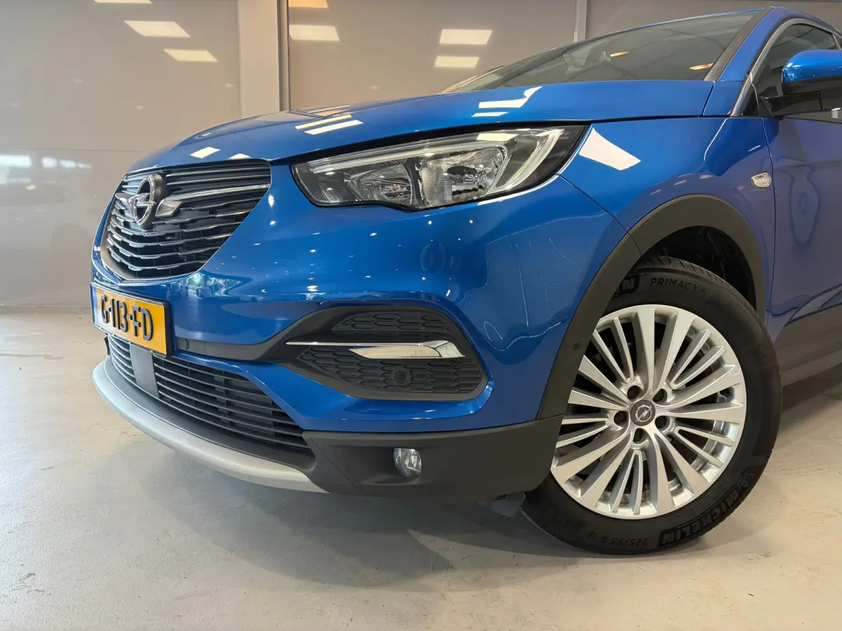 1.2 Turbo Innovation | | CLIMA | NAVI | CAMERA | 18"LMV |