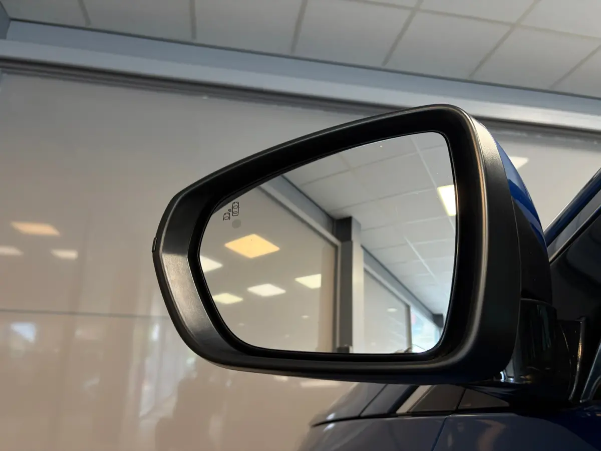 1.2 Turbo Innovation | | CLIMA | NAVI | CAMERA | 18"LMV |
