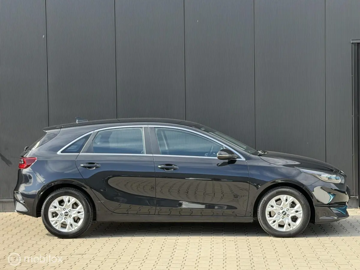 1.0 T-GDi DynamicLine | CRUISE | CARPLAY |