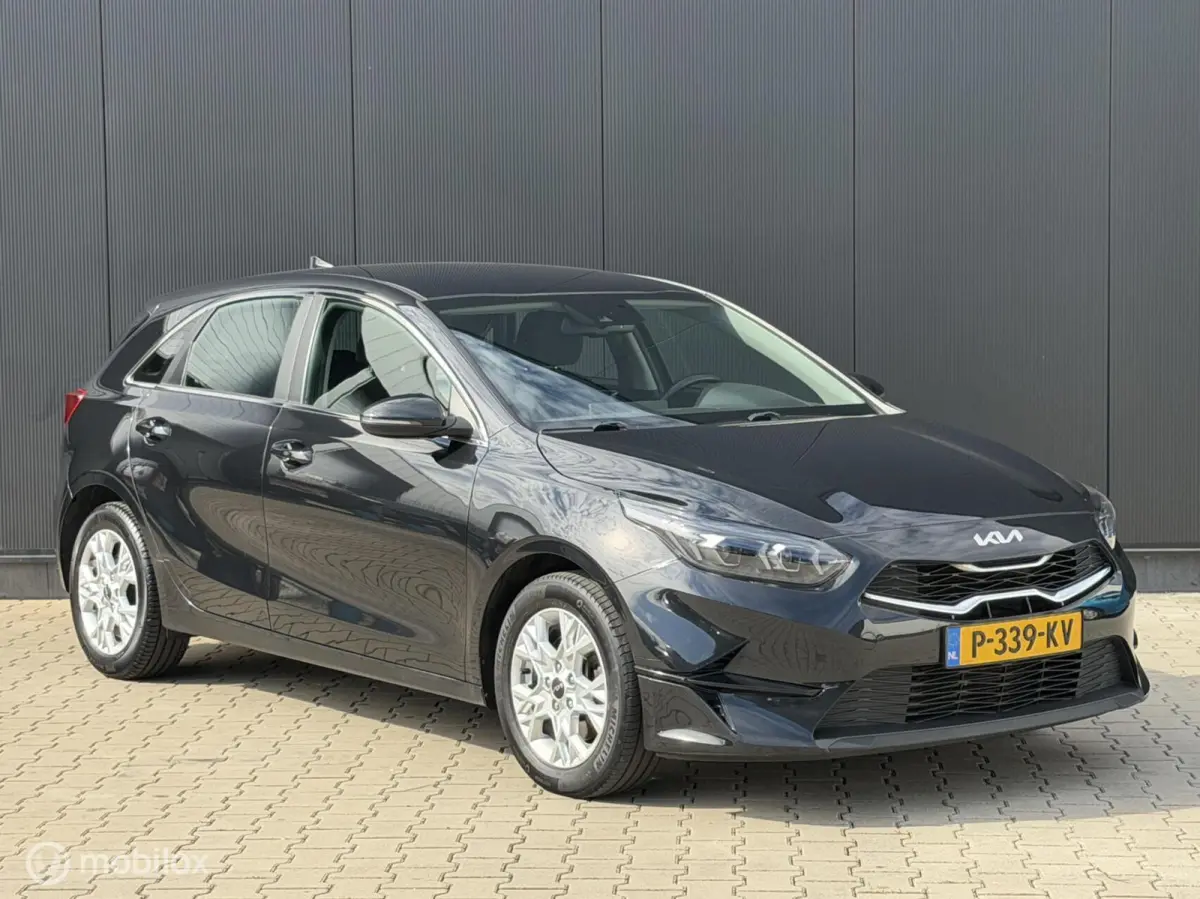 1.0 T-GDi DynamicLine | CRUISE | CARPLAY |