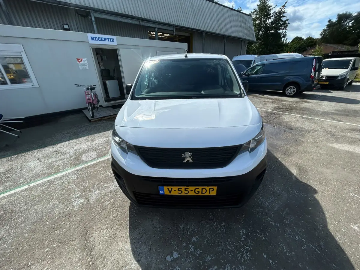 1.5 BlueHDI Asphalt 3 personen