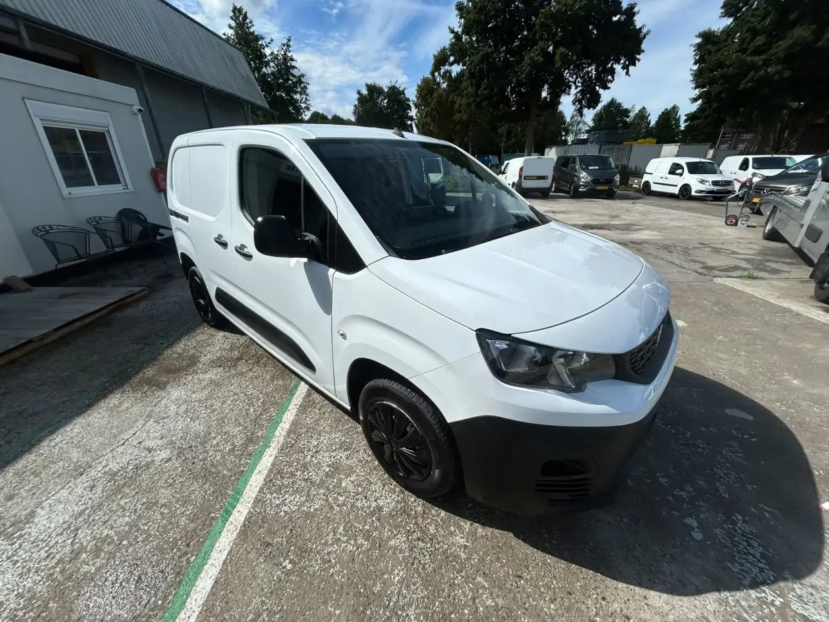 1.5 BlueHDI Asphalt 3 personen