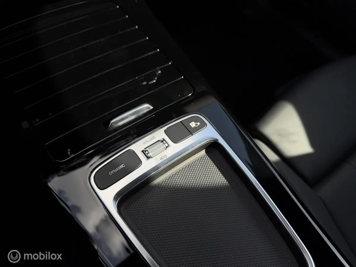 200 Luxury Line|5.000 KM|Pano|Sfeer|Led|Camera|