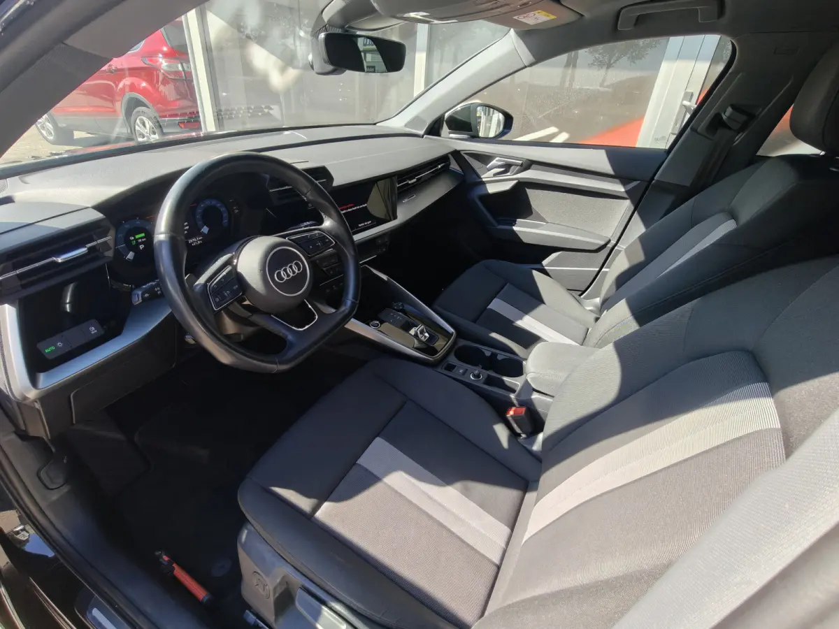 40 TFSI PHEV Advanced edition / Camera / PDC V+A / Carplay / Stoelverwarming /