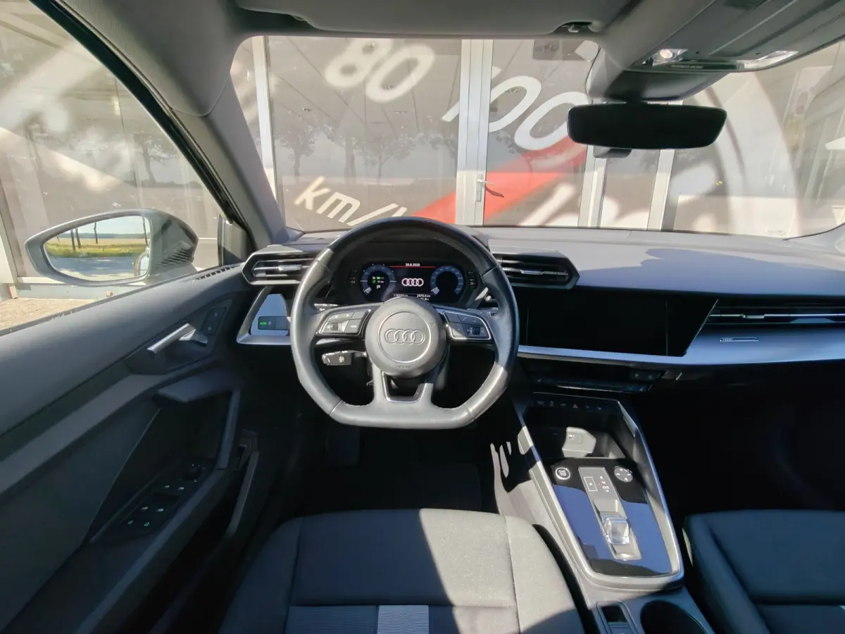 40 TFSI PHEV Advanced edition / Camera / PDC V+A / Carplay / Stoelverwarming /