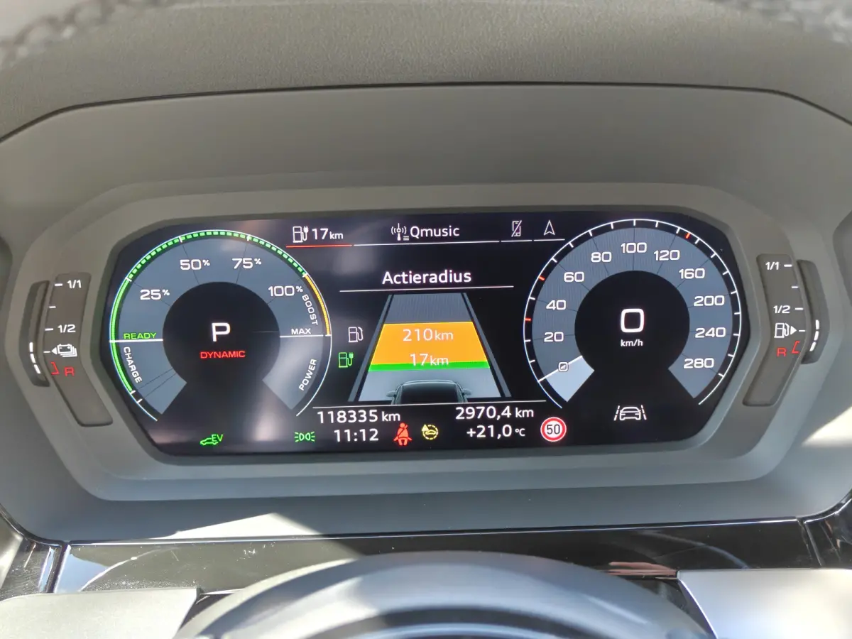 40 TFSI PHEV Advanced edition / Camera / PDC V+A / Carplay / Stoelverwarming /