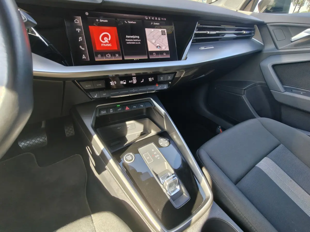 40 TFSI PHEV Advanced edition / Camera / PDC V+A / Carplay / Stoelverwarming /