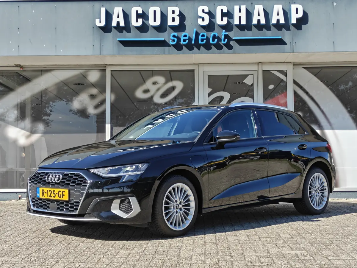 40 TFSI PHEV Advanced edition / Camera / PDC V+A / Carplay / Stoelverwarming /