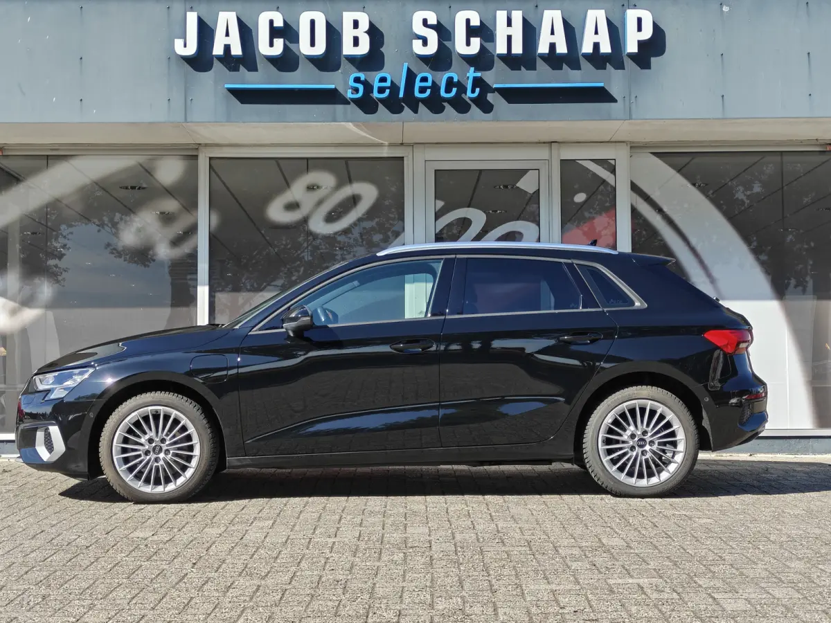 40 TFSI PHEV Advanced edition / Camera / PDC V+A / Carplay / Stoelverwarming /