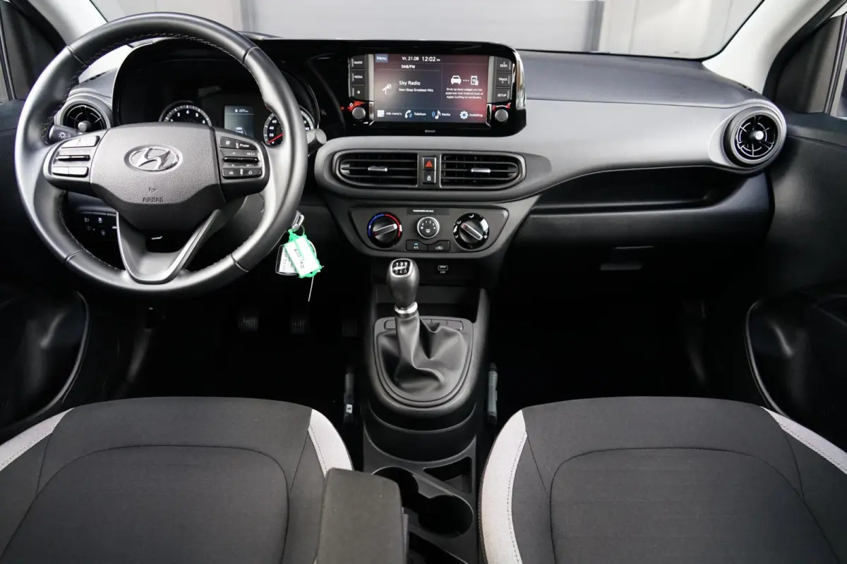 1.0 Comfort, NL, 1e eig. CarPlay, cruise, DAB