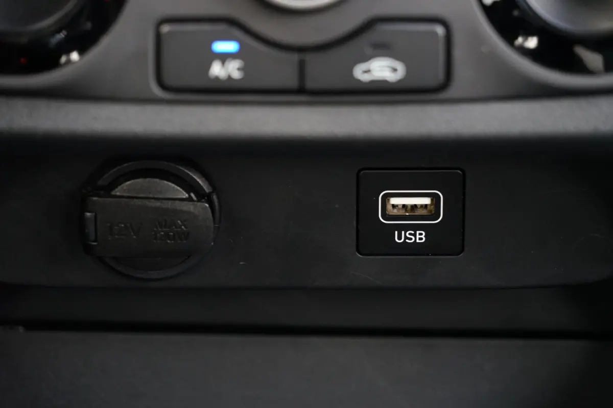 1.0 Comfort, NL, 1e eig. CarPlay, cruise, DAB