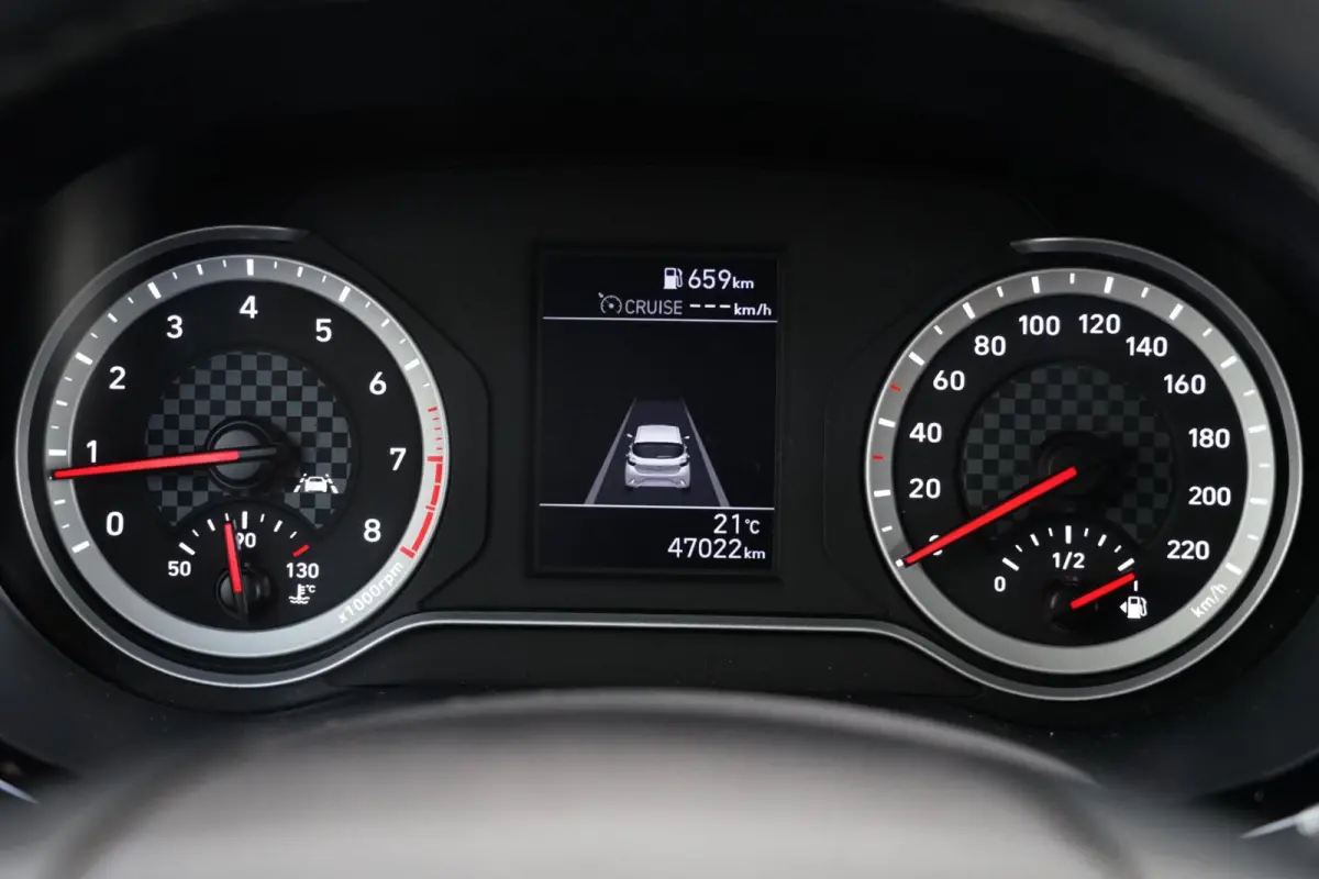 1.0 Comfort, NL, 1e eig. CarPlay, cruise, DAB