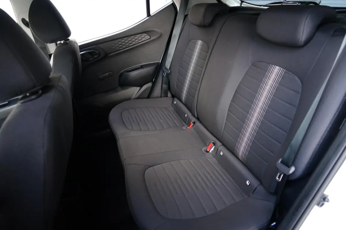 1.0 Comfort, NL, 1e eig. CarPlay, cruise, DAB