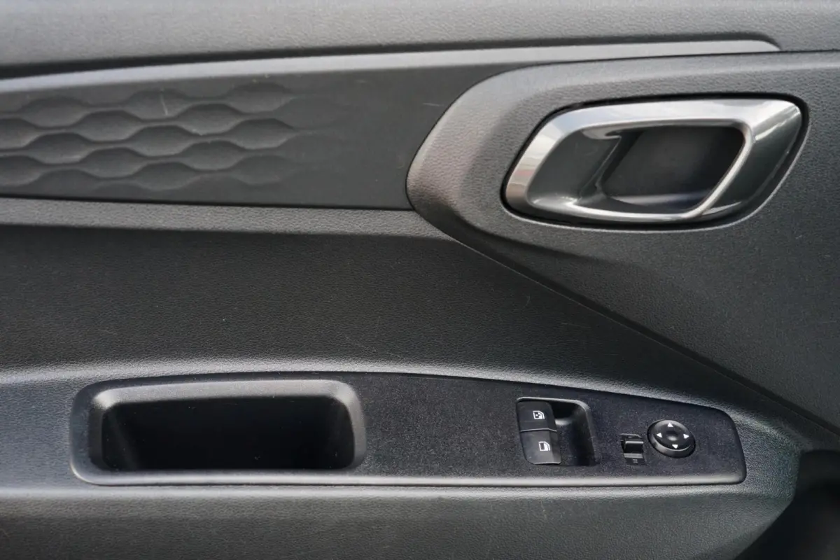 1.0 Comfort, NL, 1e eig. CarPlay, cruise, DAB