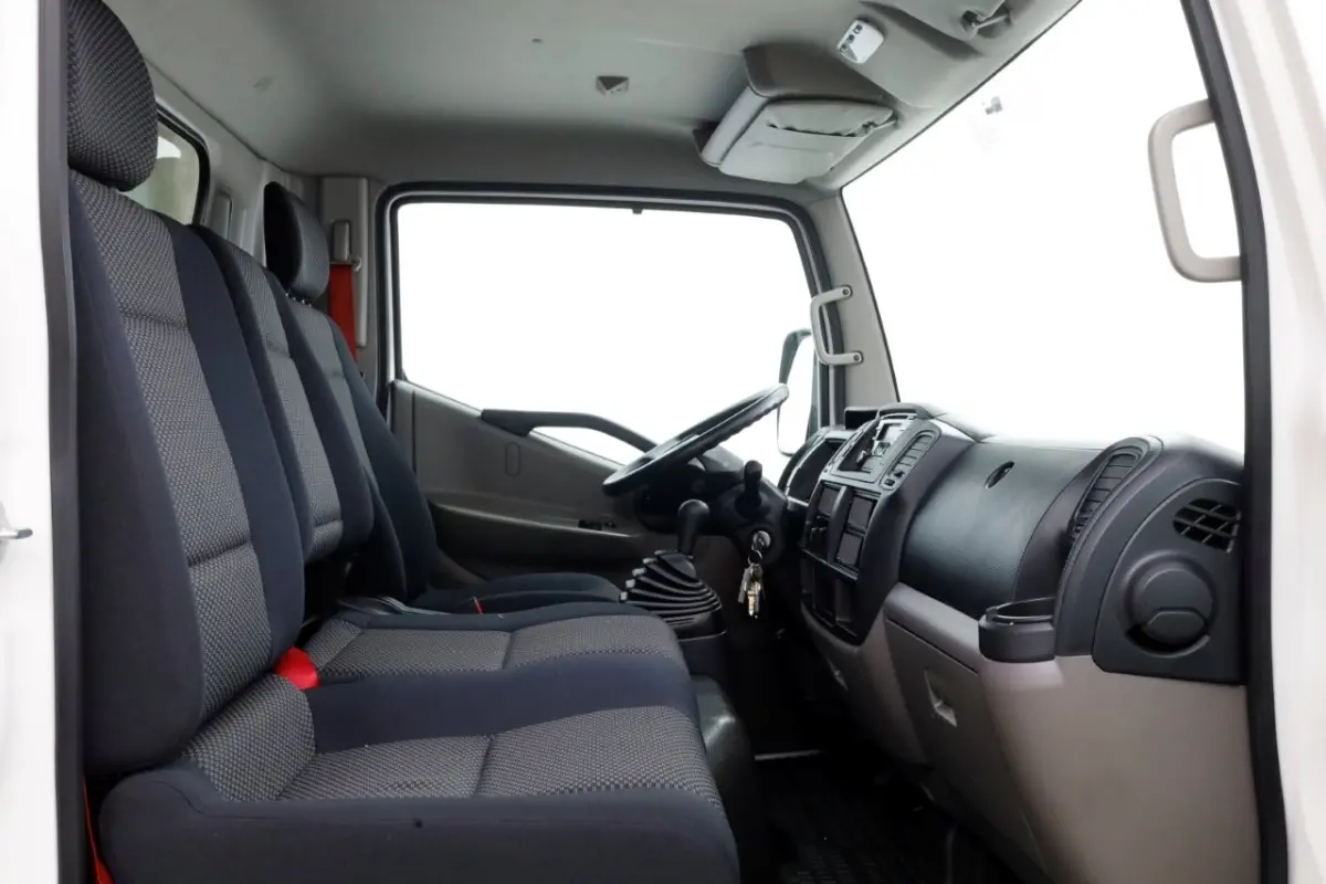 130.35 3.0 130pk E6 Compacte bakwagen met laadklep 03-2020
