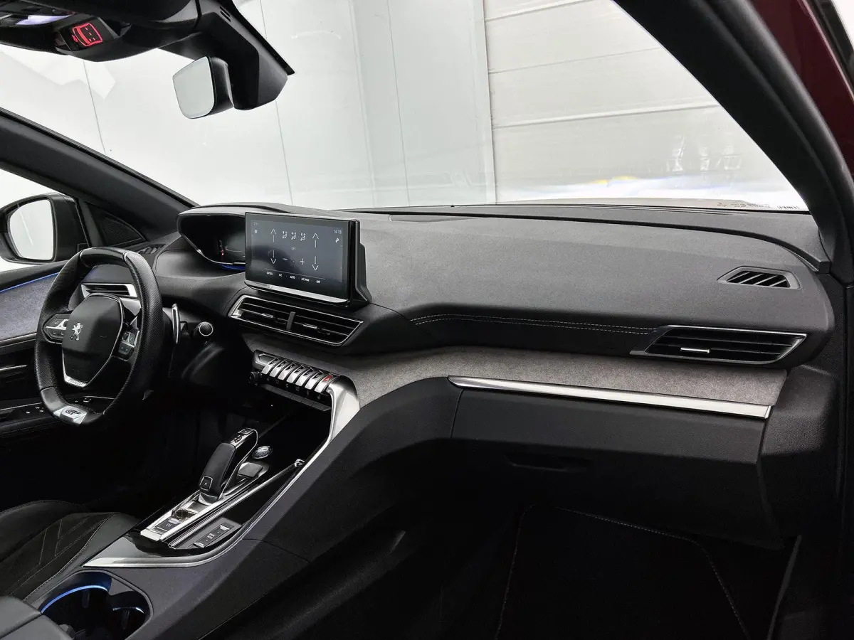 1.2 130pk GT Automaat | Navigatie | Apple CarPlay/Android Auto | Adaptieve Cruise Control | Camera | Climate Control | Night Vision | Dodehoekdetectie | Keyless Entry/Start | Isofix | Privac