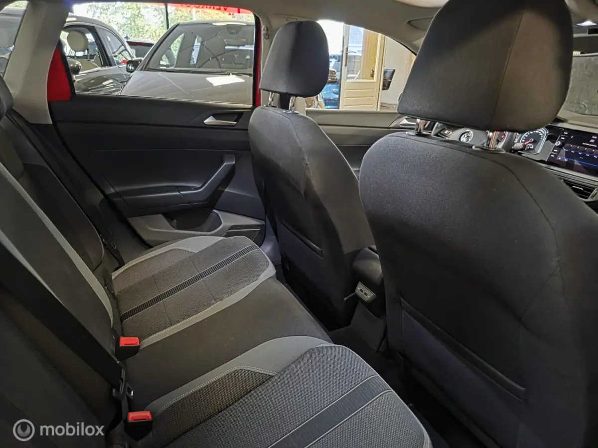 1.0 TSI Highline Business R-Line Pano.Led.Dealer Onderh.
