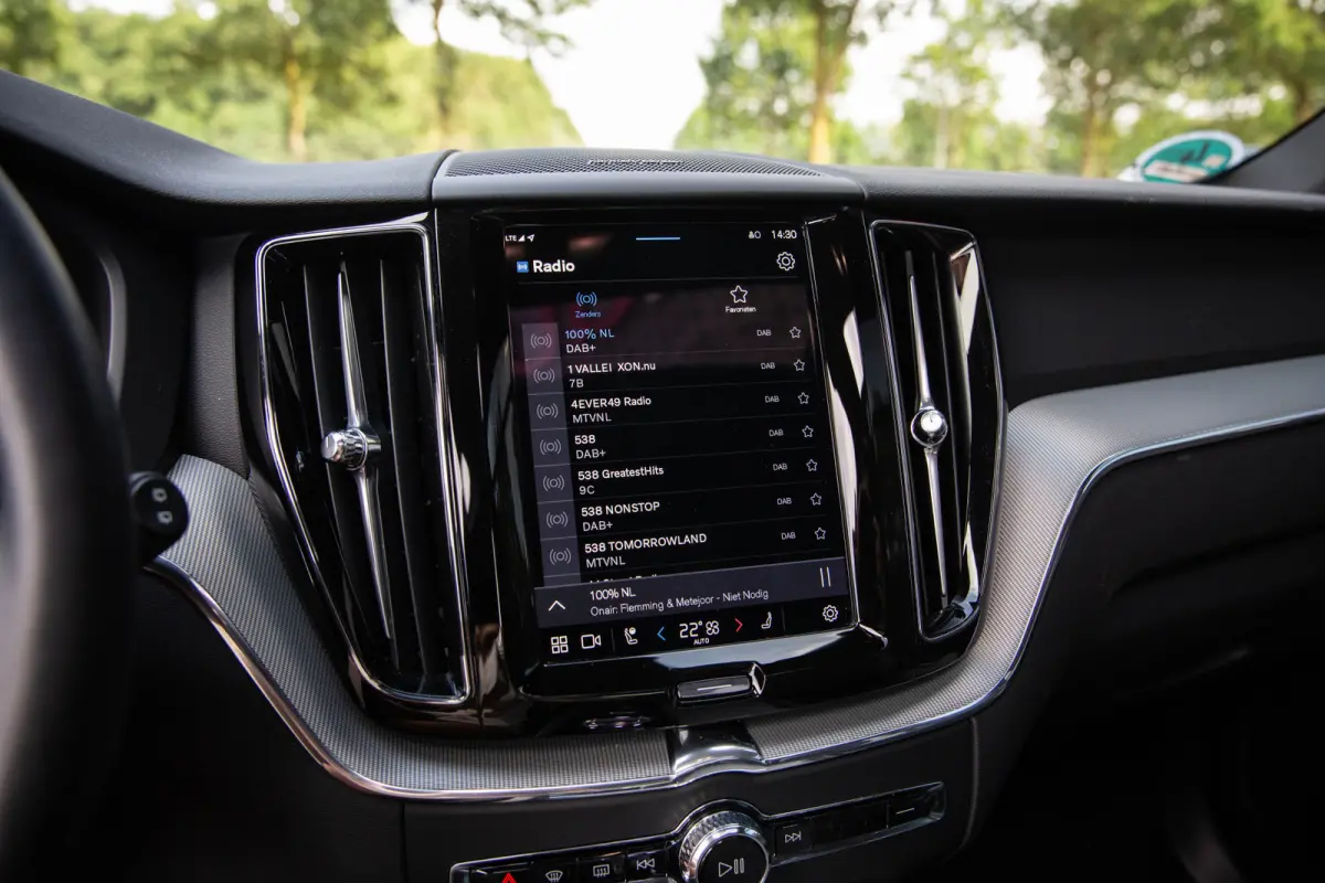 2.0 T8 Plug-in hybrid AWD Plus Black Edition , Luchtvering, Panoramadak, Harman&Kardon, 360-camera, HUD