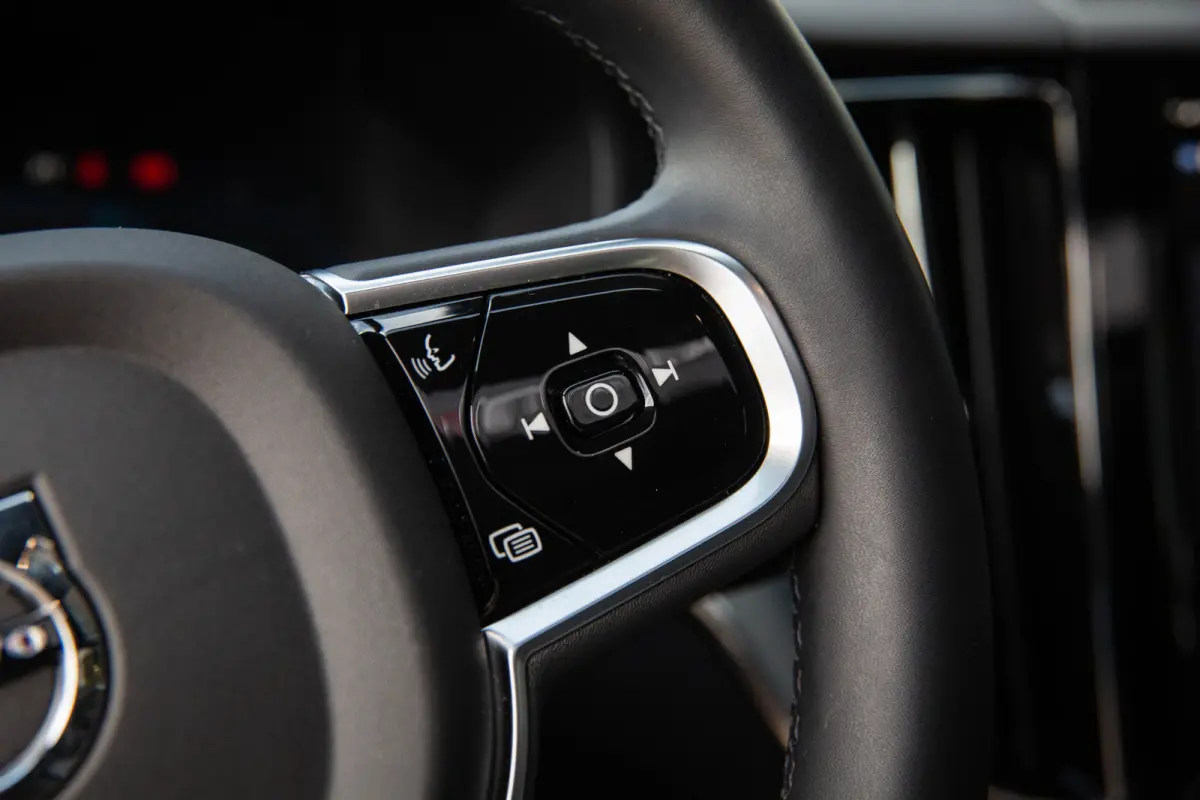 2.0 T8 Plug-in hybrid AWD Plus Black Edition , Luchtvering, Panoramadak, Harman&Kardon, 360-camera, HUD