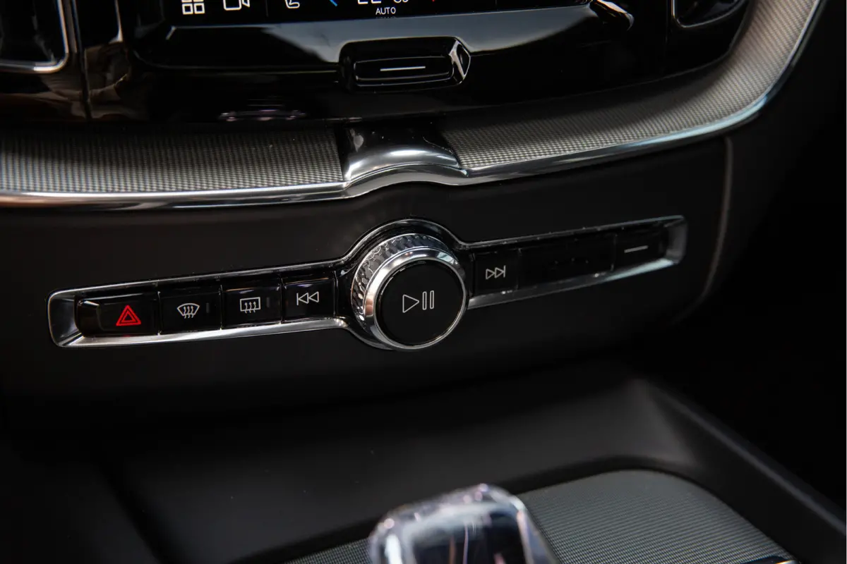 2.0 T8 Plug-in hybrid AWD Plus Black Edition , Luchtvering, Panoramadak, Harman&Kardon, 360-camera, HUD