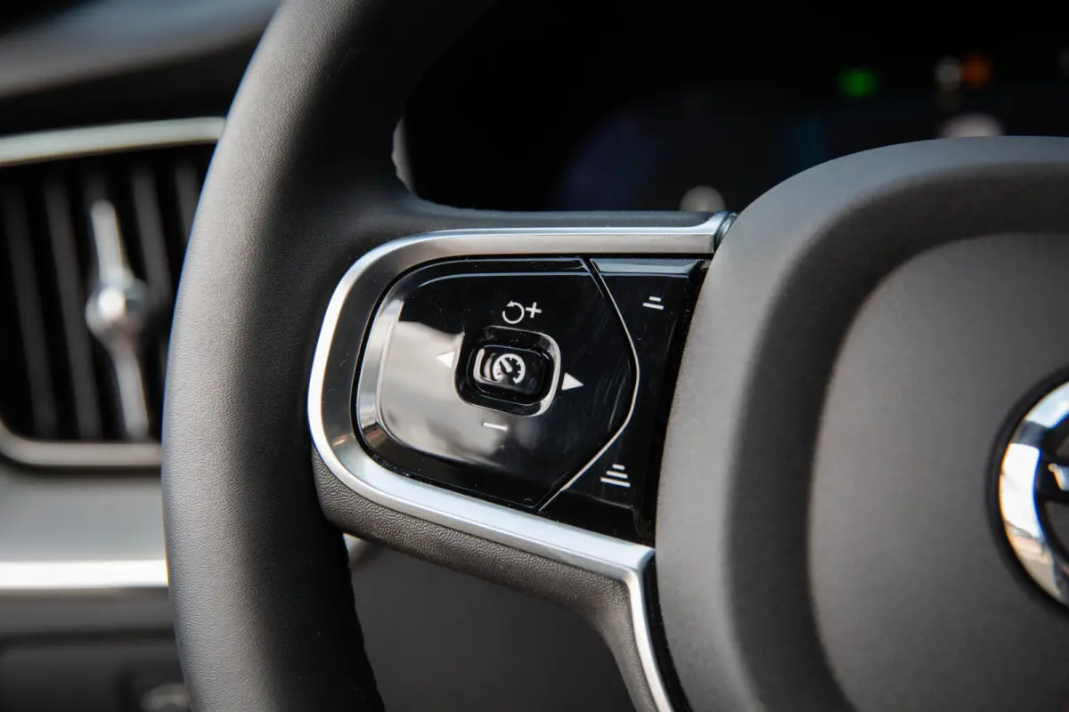 2.0 T8 Plug-in hybrid AWD Plus Black Edition , Luchtvering, Panoramadak, Harman&Kardon, 360-camera, HUD
