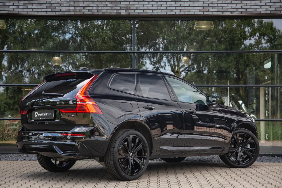 2.0 T8 Plug-in hybrid AWD Plus Black Edition , Luchtvering, Panoramadak, Harman&Kardon, 360-camera, HUD