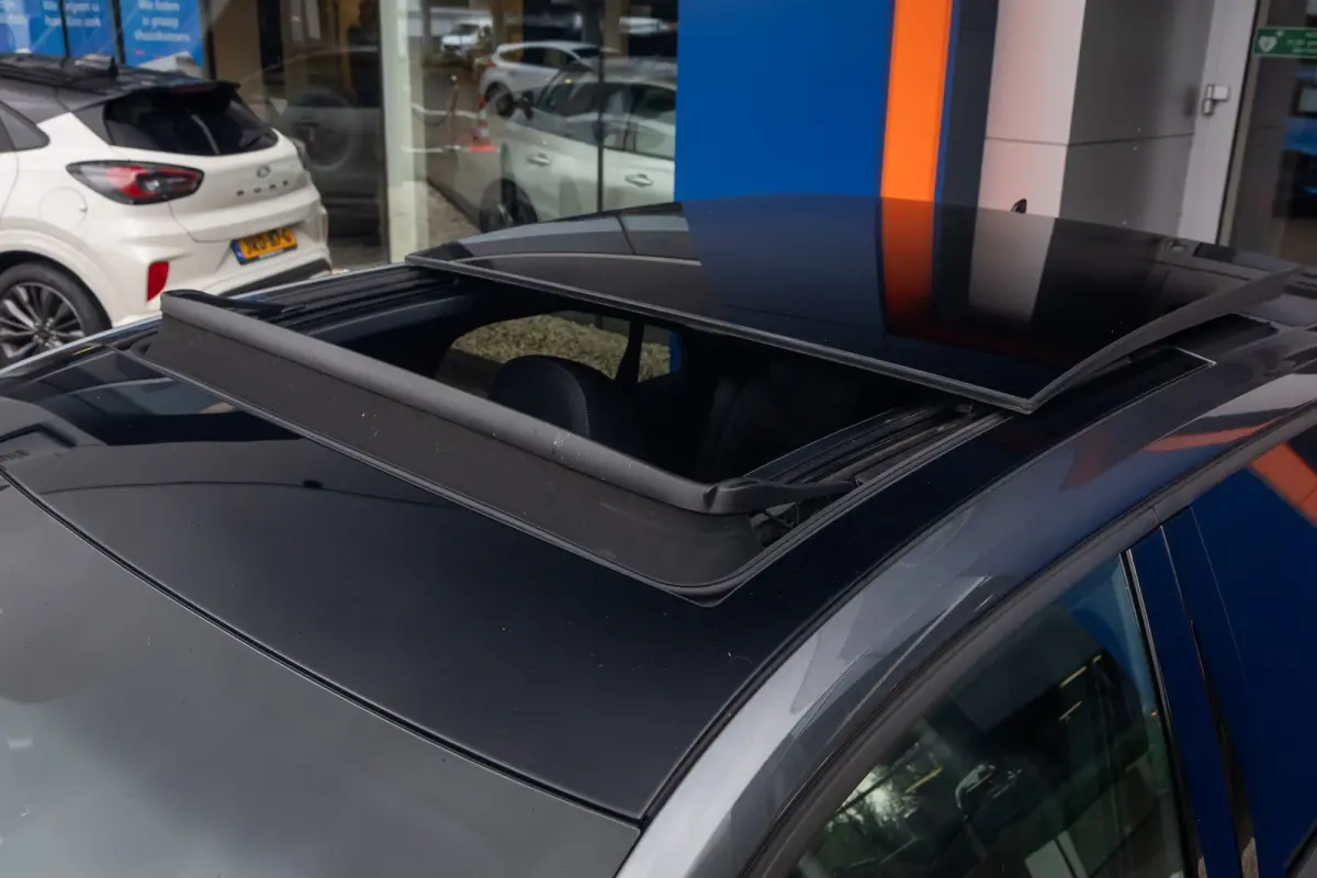 SQ2 2.0 TFSI | Panoramadak | Trekhaak | B&O | Achteruitrijcamera | Stoelverwarming | Digital Dash | Elek. Kofferbak | Keyless | Achteruitrijcamera | Airco (automatisch) | Audio installatie p