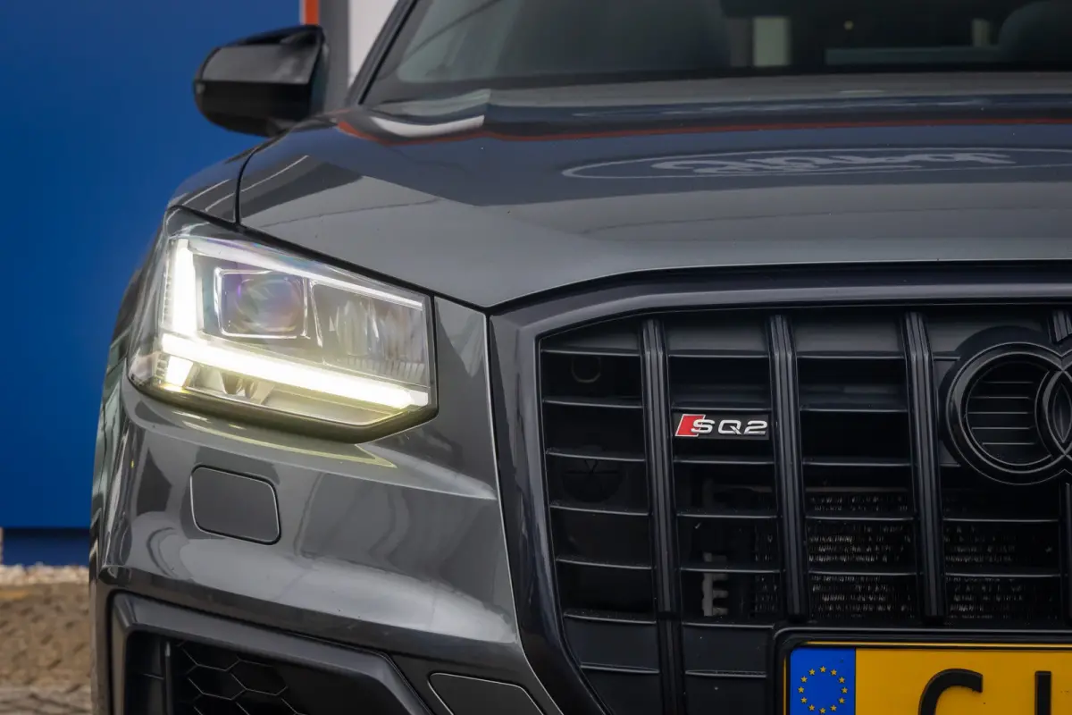 SQ2 2.0 TFSI | Panoramadak | Trekhaak | B&O | Achteruitrijcamera | Stoelverwarming | Digital Dash | Elek. Kofferbak | Keyless | Achteruitrijcamera | Airco (automatisch) | Audio installatie p
