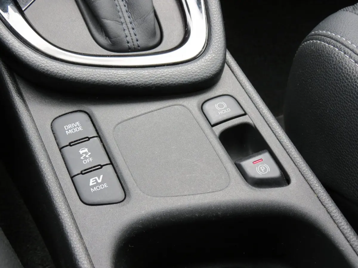 1.5 Hybrid Executive Bi-Tone | LED KOPLAMPEN | NIEUWE ALL-SEASON BANDEN | LEDER | APPLE CARPLAY | STOELVERWARMING |