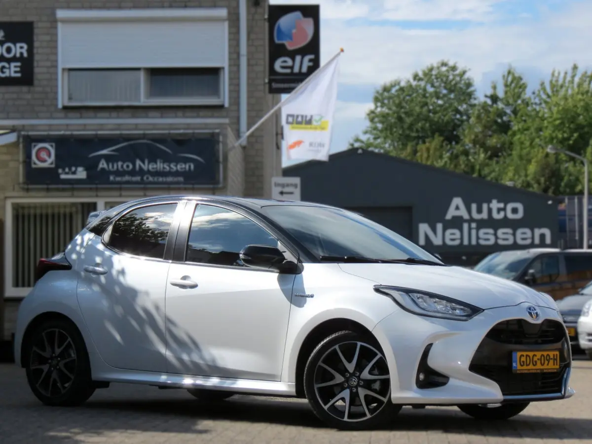 1.5 Hybrid Executive Bi-Tone | LED KOPLAMPEN | NIEUWE ALL-SEASON BANDEN | LEDER | APPLE CARPLAY | STOELVERWARMING |