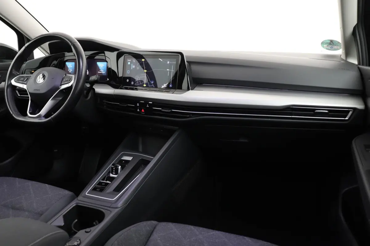 1.0 eTSI Life Business | Camera | Automaat | Digital Cockpit | CarPlay | Adap. Cruise |